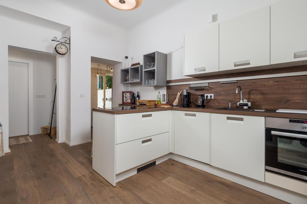 Apartman Rhea Opatija Exterior photo